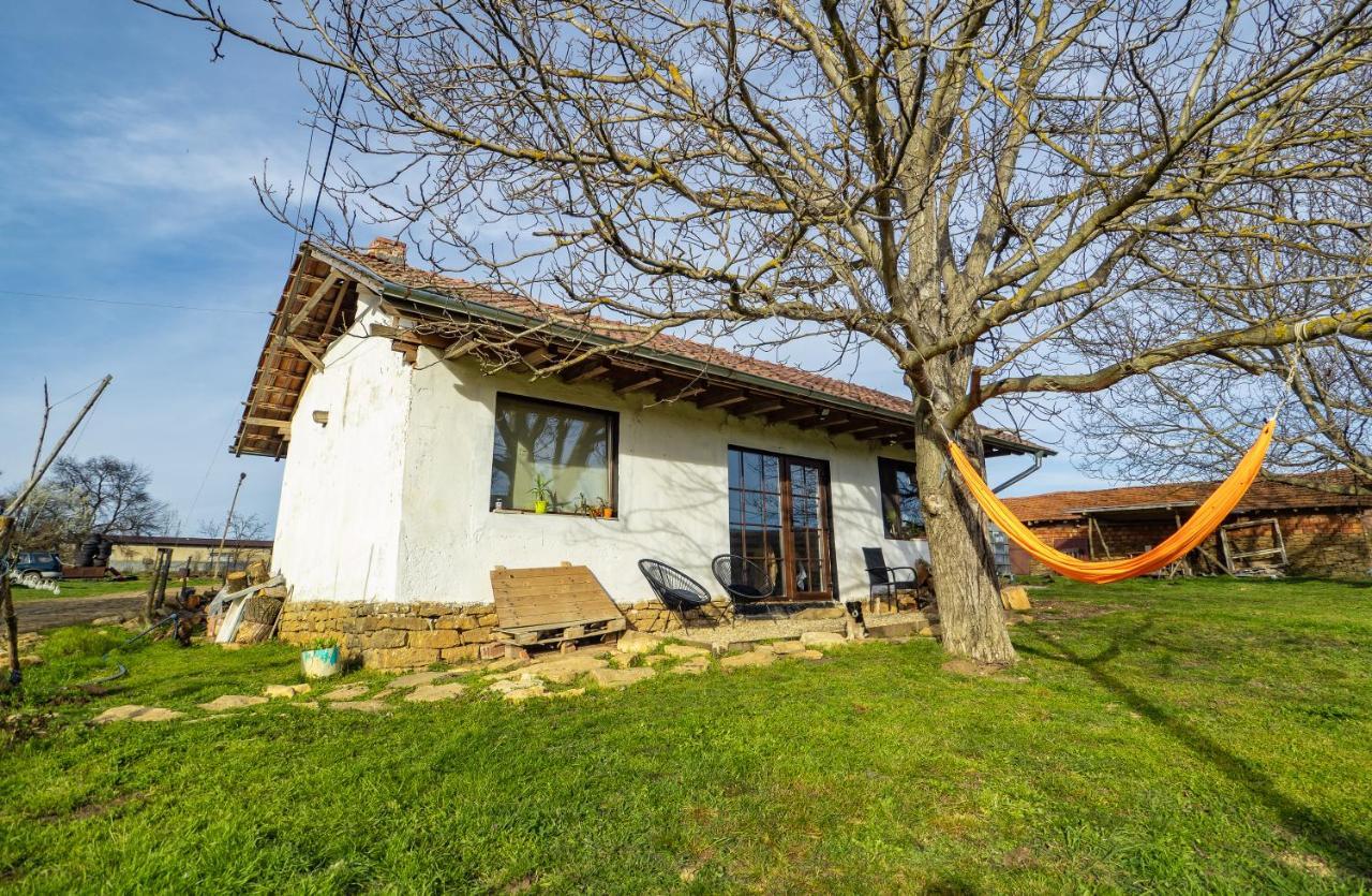 Вила "Намасте" С Панорамна Гледка И Камина На Дърва Lovech Exterior foto